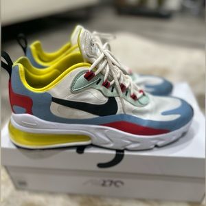 Nike 270 react